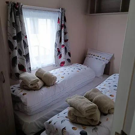 Caravan Aan Zee Arnani ميدل كيرك