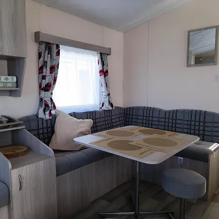 Campeggio Caravan Aan Zee Arnani *